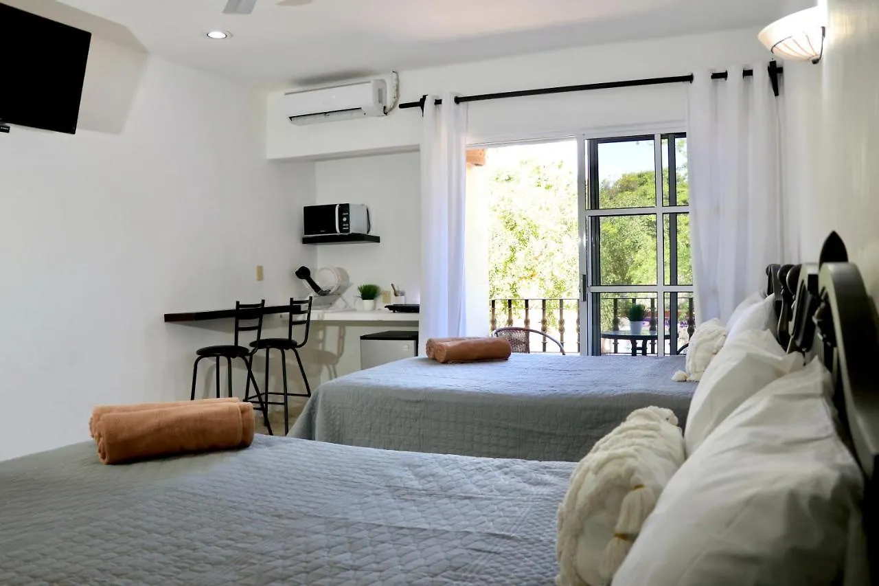 10 Avenue, 1 Min Walking To The 5 Av & Beach Suite 4 Playa del Carmen Apartment